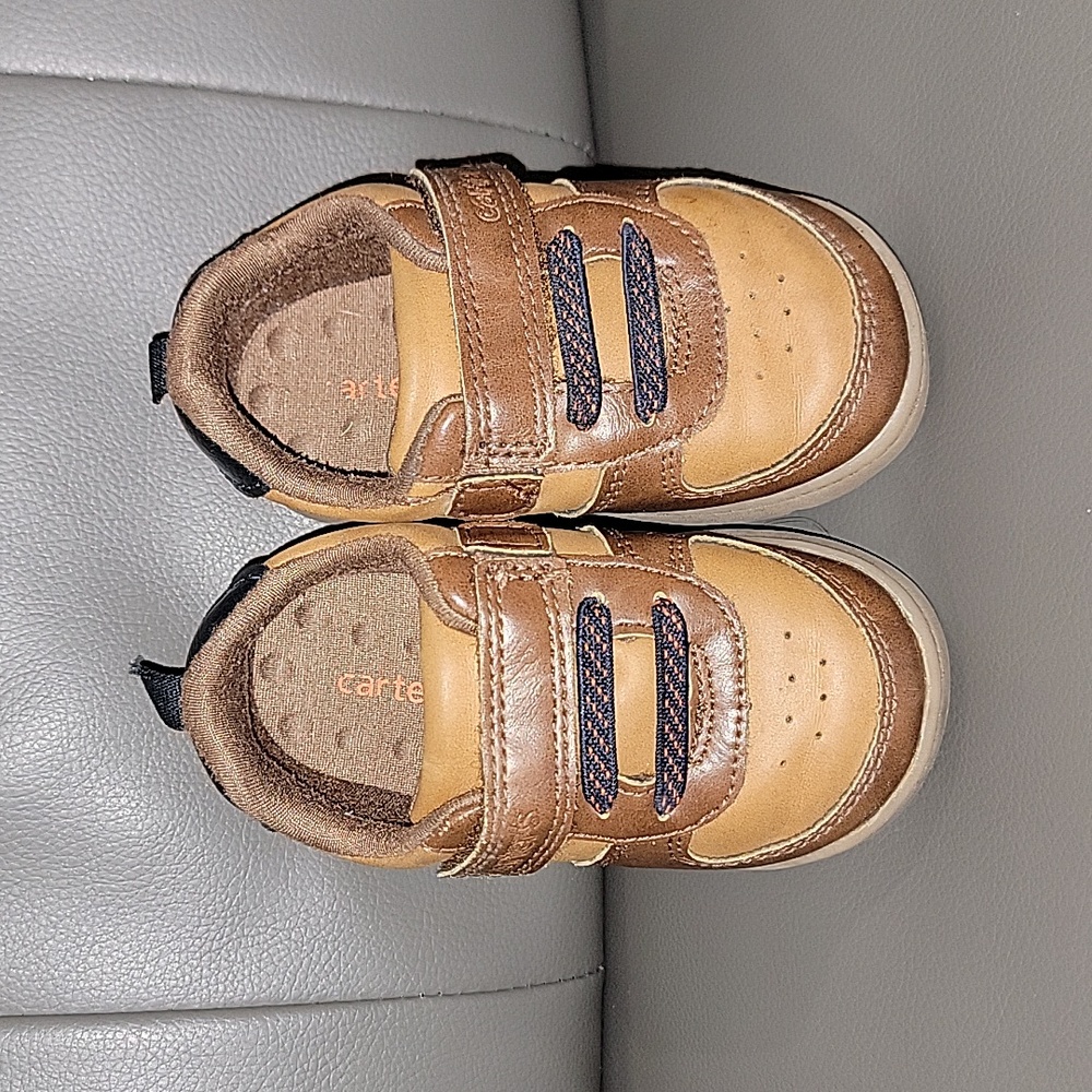 Carter's Unisex-Child Kyle Fashion Sneaker First Walker Shoe, Size 6M